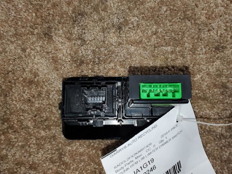 TRUNK RPM LIM LIMITER DIMMER SWITCH BUTTON PANEL FITS F-PACE 2019 746628
