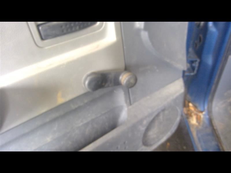 DAKOTA    2006 Alternator 879367