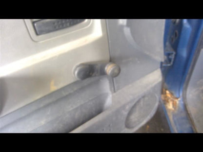 DAKOTA    2006 Alternator 879367