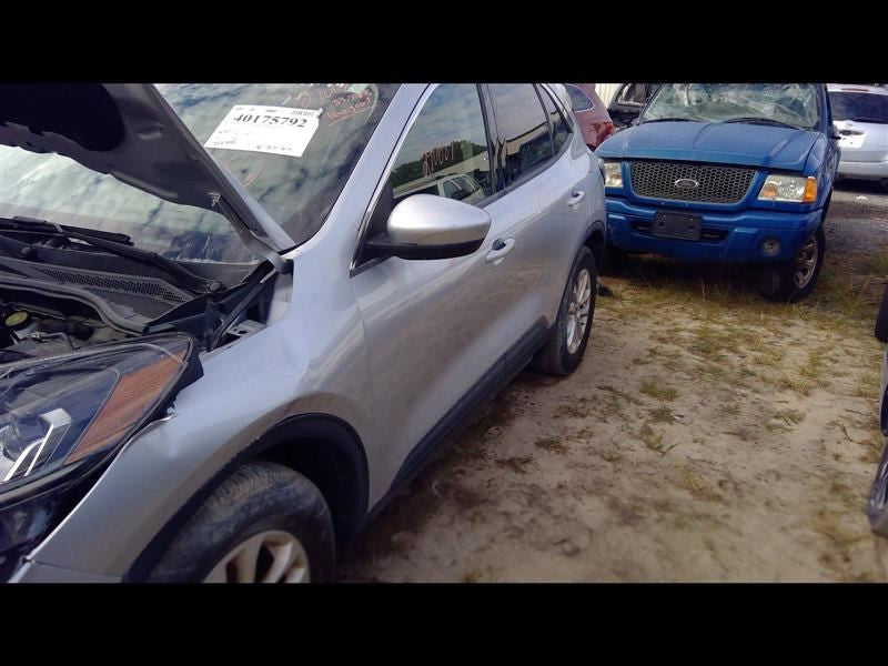 Passenger Right Front Spindle/Knuckle AWD Fits 20 ESCAPE 1085220