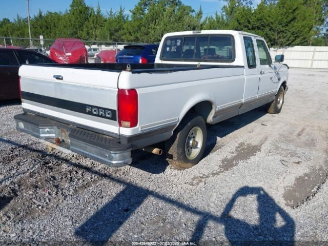 Passenger Corner/Park Light Side Marker Fits 92-97 FORD F250 PICKUP 1136227