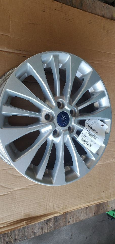 Rim Wheel 17x7 Alloy 15 Spoke Painted Silver Fits 17-18 C-MAX 1124624