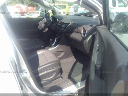 TRAX      2018 Rear Side Marker 664938