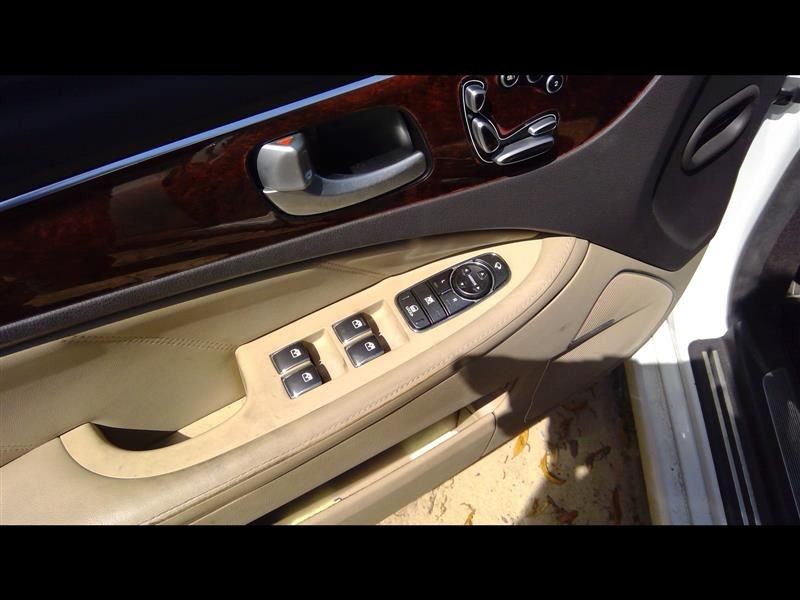 Audio Equipment Radio Control Rear Audio Only Fits 11-13 EQUUS 744680