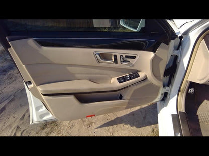 E350      2015 Jack 1083416