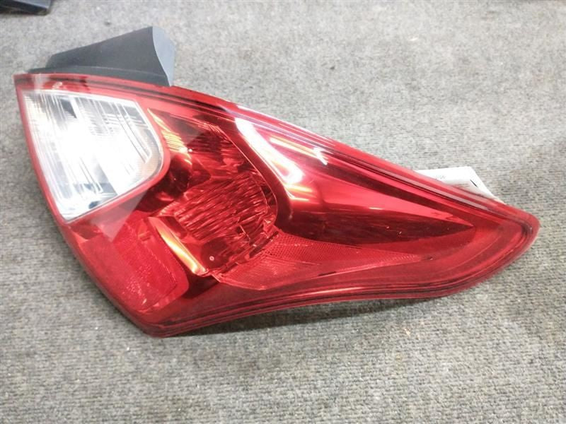 Passenger Tail Light Quarter Panel Mounted Sedan Fits 12-19 VERSA 704039