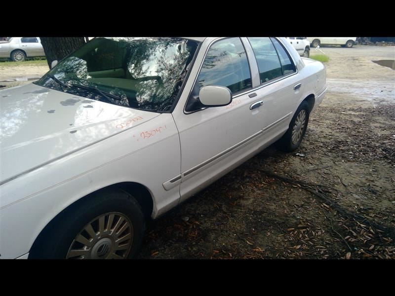 Passenger Tail Light Quarter Panel Mounted Fits 03-11 GRAND MARQUIS 848105