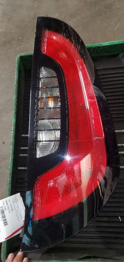 Passenger Right Tail Light Model Incandescent Fits 14-19 SOUL 1125813