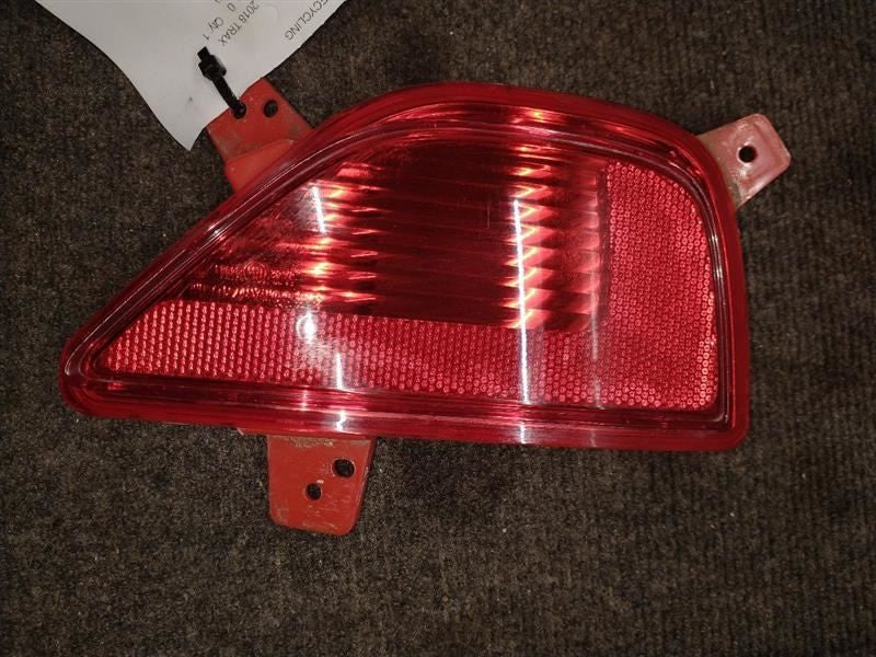 TRAX      2018 Rear Side Marker 664938