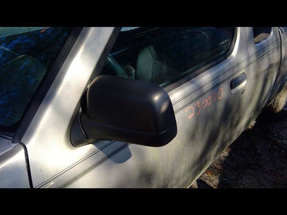 Passenger Tail Light Quarter Panel Mounted Fits 02-04 FRONTIER 897646