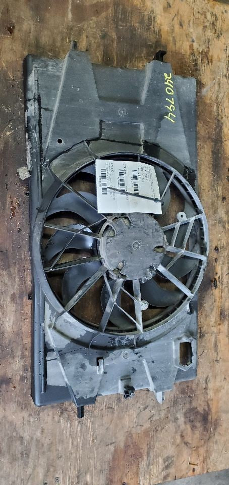 Radiator Fan Motor Fan Assembly Fits 05-10 COBALT 1095338