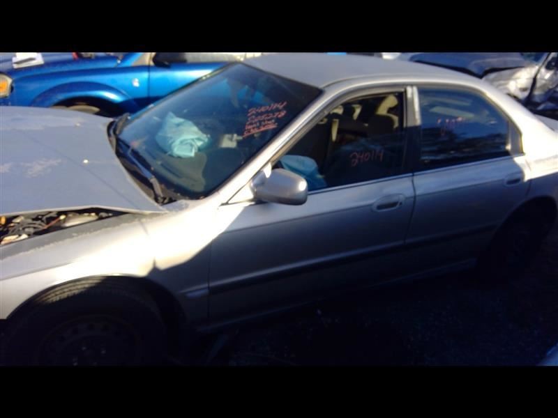 Passenger Right Lower Control Arm Front Fits 94-97 ACCORD 1030538